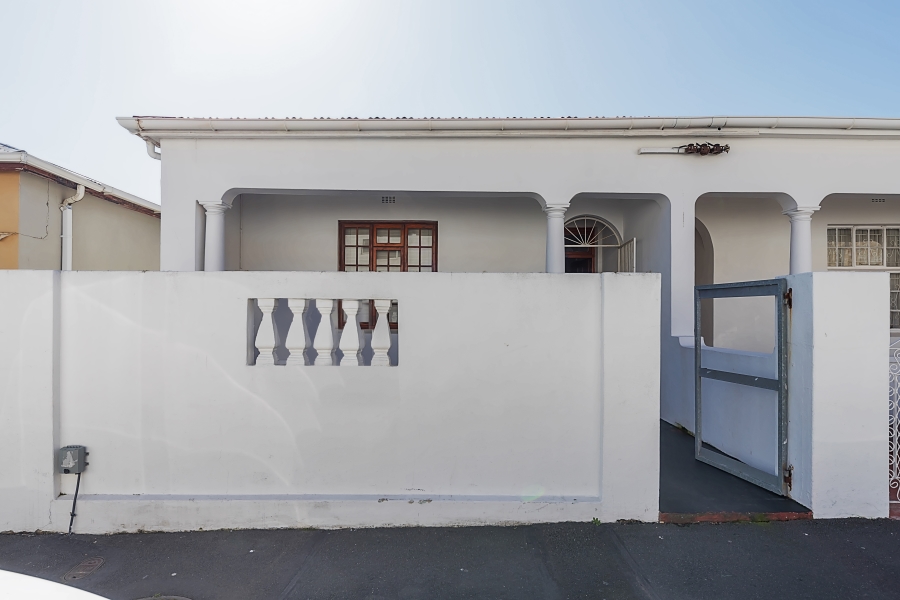 4 Bedroom Property for Sale in Walmer Estate Western Cape